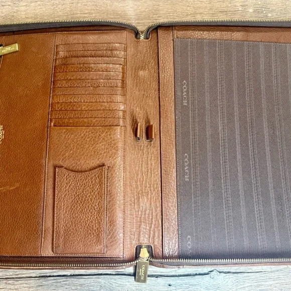 Coach Brown Leather Bi-Fold Portfolio / Notebook Organizer - Picture 3 of 5